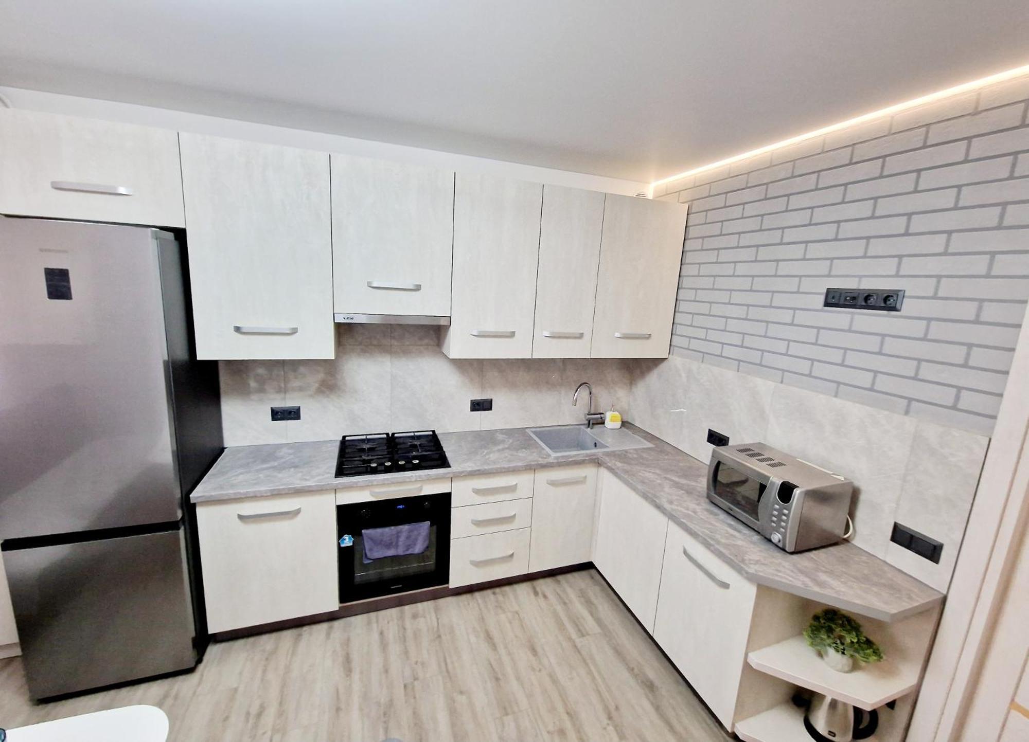לוצק Apartament On Chornovola, 40 Жк "Варварівка" מראה חיצוני תמונה