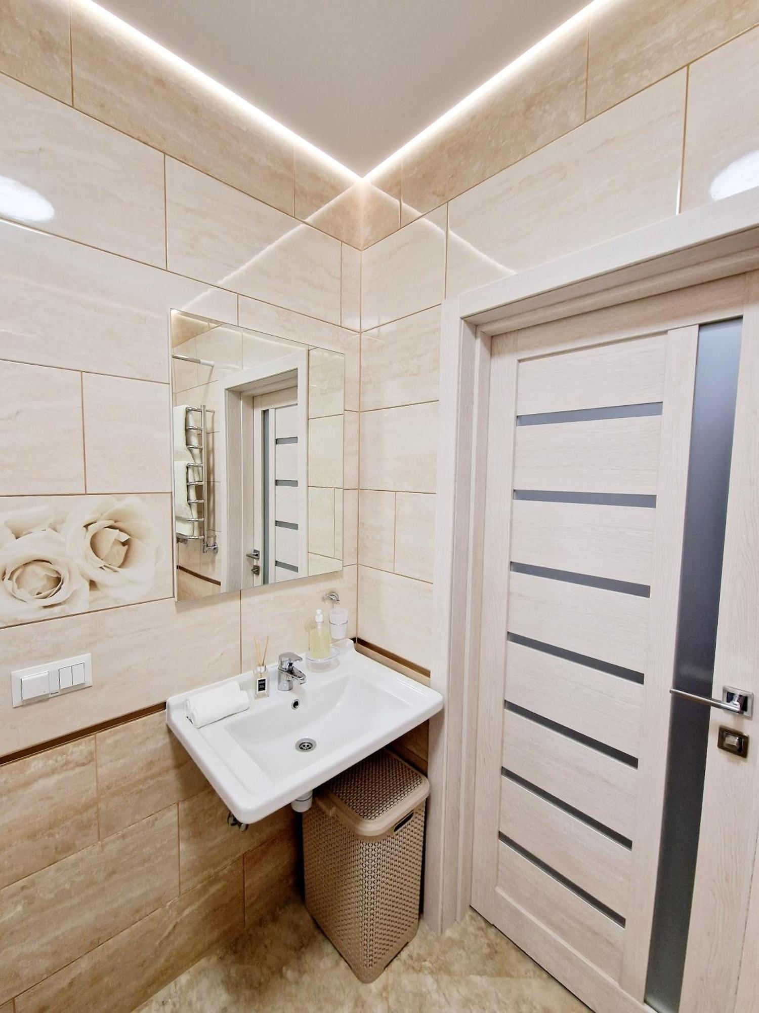 לוצק Apartament On Chornovola, 40 Жк "Варварівка" מראה חיצוני תמונה
